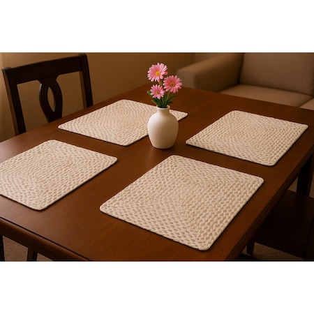 Homeroots 15" Set of Four Ivory And Natural Jute Square Placemats 534175