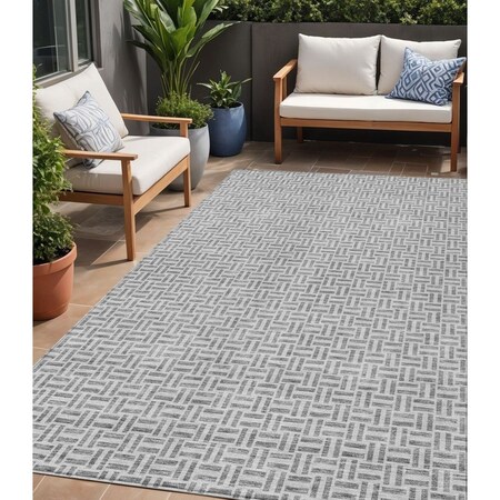Homeroots 5' X 8' Gray And Silver Geometric Washable Indoor Outdoor Area Rug 594468