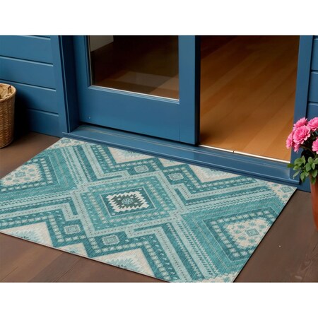 Homeroots 3' X 5' Teal Blue And Ivory Tribal Washable Indoor Outdoor Area Rug 598154