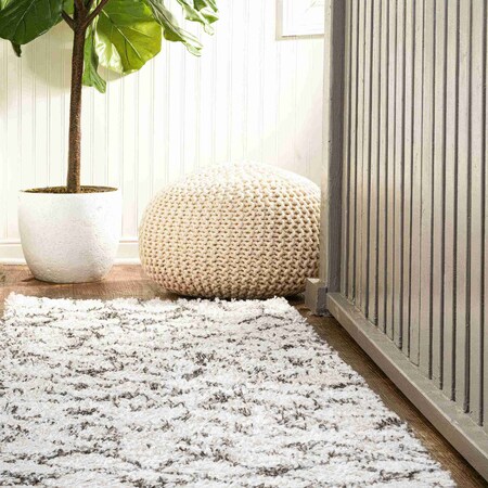 Jonathan Y Algaida Moroccan Diamond Shag Beige/Dark Gray 2 ft. x 8 ft. Runner Rug SHG104A-28