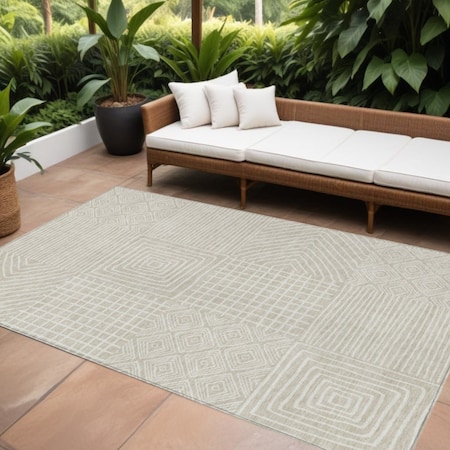 Homeroots 9' X 12' Beige And Ivory Geometric Washable Indoor Outdoor Area Rug 600724