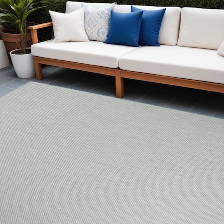 Homeroots 7' X 10' Aqua And Ivory Indoor Outdoor Area Rug 522026