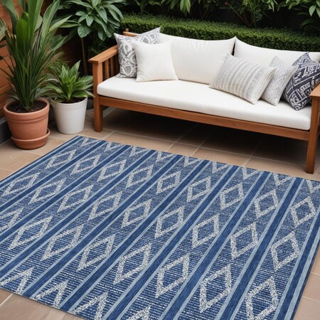 Homeroots 8' X 10' Navy Blue And Ivory Geometric Washable Indoor Outdoor Area Rug 599643