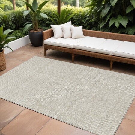 Homeroots 8' X 10' Beige And Ivory Geometric Washable Indoor Outdoor Area Rug 600795