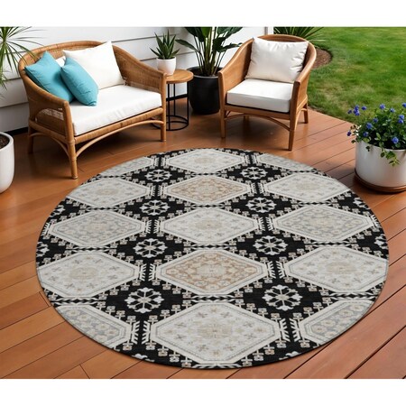 Homeroots 8' Black And Silver Round Floral Washable Indoor Outdoor Area Rug 610741