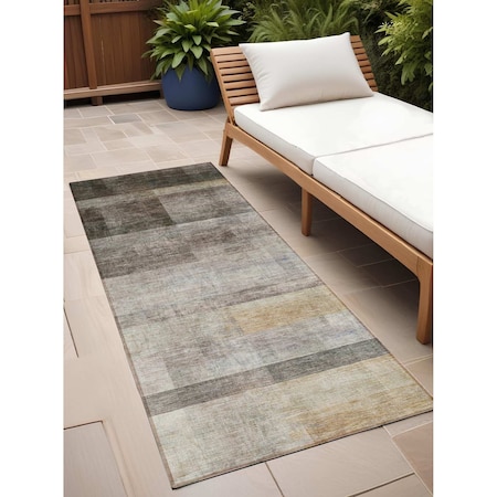 Homeroots 8' Runner Brown Ombre Washable Non Skid Indoor Outdoor Runner Rug 563629