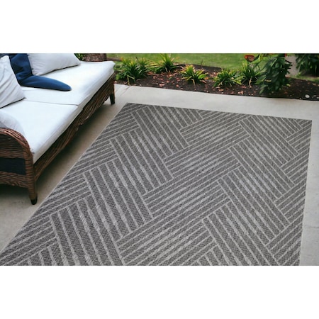 Homeroots 4' X 6' Gray and Blue Geometric Stain Resistant Indoor Outdoor Area Rug 531612