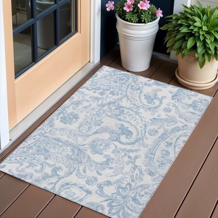 Homeroots 3' X 5' Sky Blue Denim Blue And Ivory Paisley Washable Indoor Outdoor Area Rug 588660