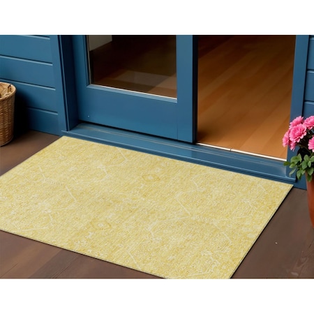 Homeroots 3' X 5' Gold Floral Washable Indoor Outdoor Area Rug 607362