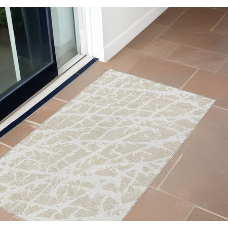 Homeroots 3' X 5' Beige and Ivory Abstract Washable Non Skid Indoor Outdoor Area Rug 559229