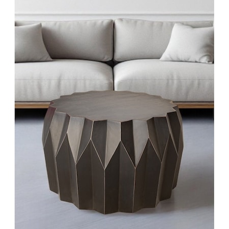 Homeroots 29" Black Solid Wood Round Coffee Table 523614