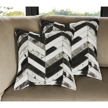 Homeroots Set of Two 18" Black and Natural Chevron Cowhide Throw Pillows, 2PK 544580