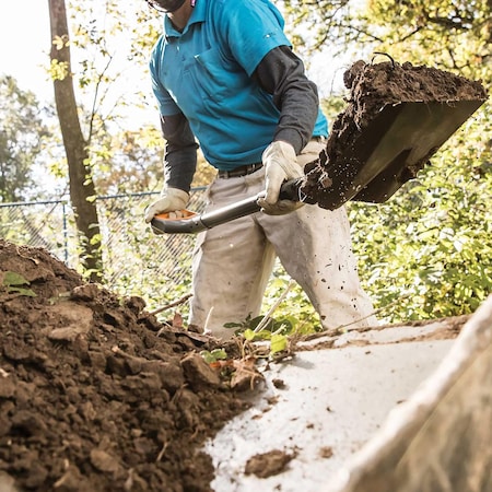 Fiskars Pro D-handled Transfer Shovel 397970-1001