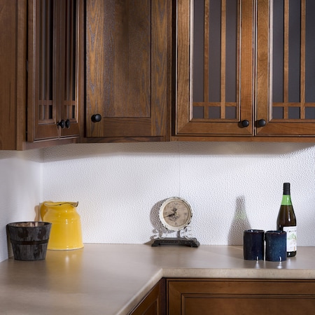 Fasade Fasade 18in x 24in Hammered Gloss White Backsplash Panel 5pk PB5500