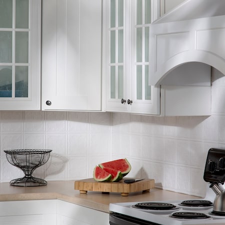 Fasade Fasade 18in x 24in Traditional 10 Matte White Backsplash Panel 5pk PB5701