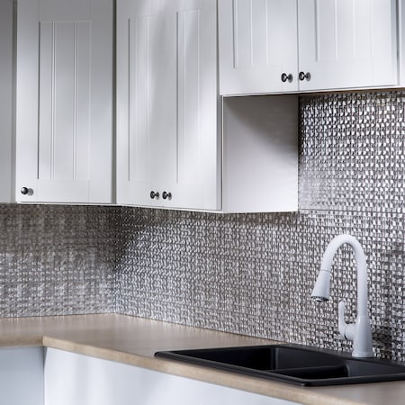 Fasade Fasade 18in x 24in Terrain Crosshatch Silver Backsplash Panel 5pk PB6721