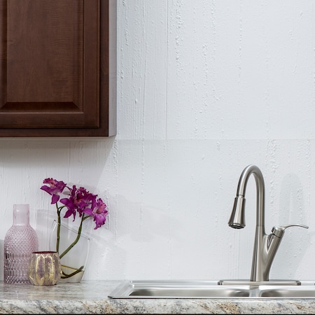 Fasade Fasade 18in x 24in Rain Matte White Backsplash Panel 5pk PB7501