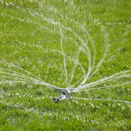 Gilmour Heavy Duty Circular 3-Arm Whirling Sprin 845003-1002