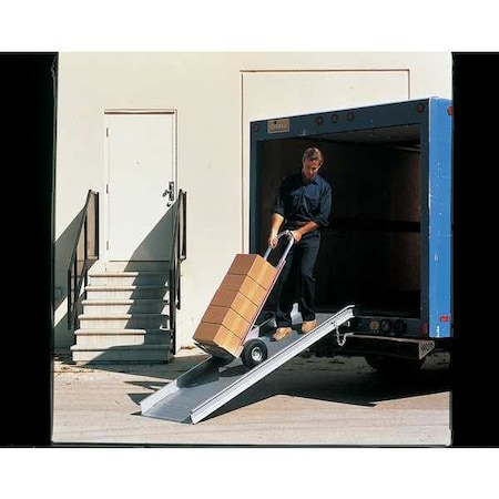 Magliner Walk Ramp, Apron End, 2200lb, 28-3/4Inx10ft VR29102