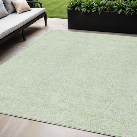 Homeroots 5' X 8' Mint Green And Ivory Geometric Washable Indoor Outdoor Area Rug 602426