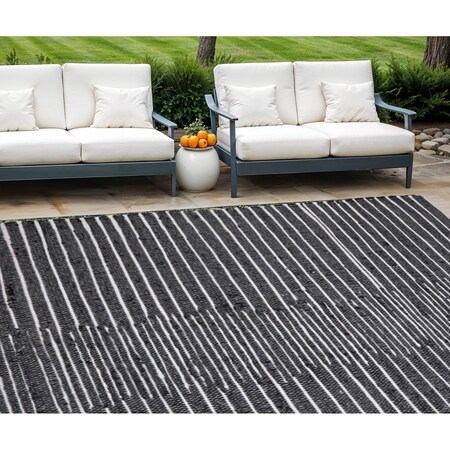 Homeroots 8' X 10' Black and White Striped Hand Woven Area Rug With Fringe 557109