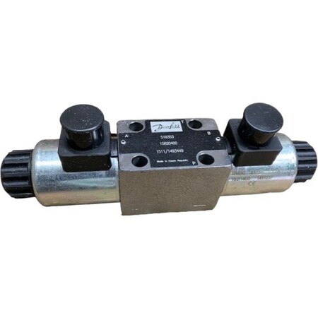 John Deere VALVE KIT, JOHN DEERE OEM CXT16283 CXT16283