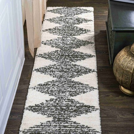 Jonathan Y Elm Diamond Stripe Geometric Shag White/Gray 2 ft. x 10 ft. Runner Rug MOH408A-210