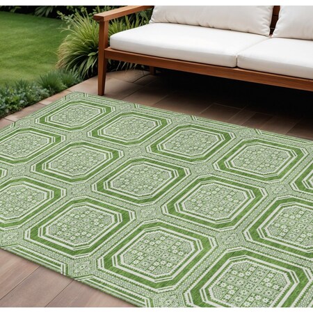 Homeroots 8' X 10' Green And Ivory Geometric Washable Indoor Outdoor Area Rug 610808
