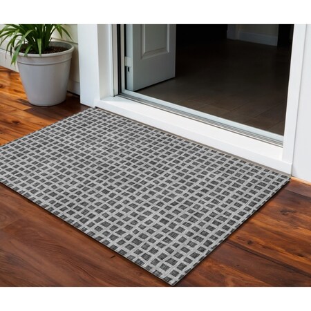 Homeroots 3' X 5' Graphite Gray And Silver Geometric Washable Indoor Outdoor Area Rug 583288