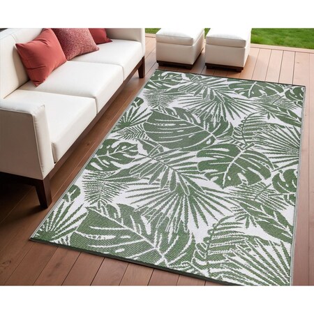 Homeroots 4' X 6' Green Floral Machine Braided Distressed Area Rug With UV Protection 555615
