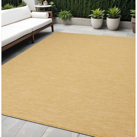 Homeroots 5' X 7' Yellow Indoor Outdoor Area Rug 522598