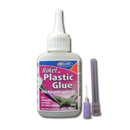 Deluxe Materials 30 ml Roket Plastic Glue DLMAD62