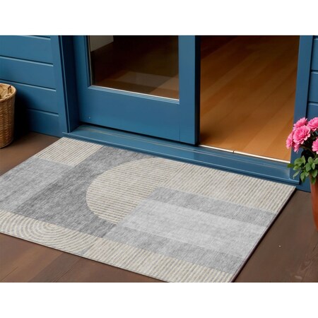 Homeroots 3' X 5' Silver Gray And Beige Geometric Washable Indoor Outdoor Area Rug 582728
