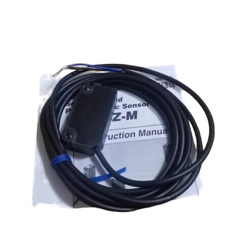 Keyence Square Reflective Cable Type, PNP PZ-M71P