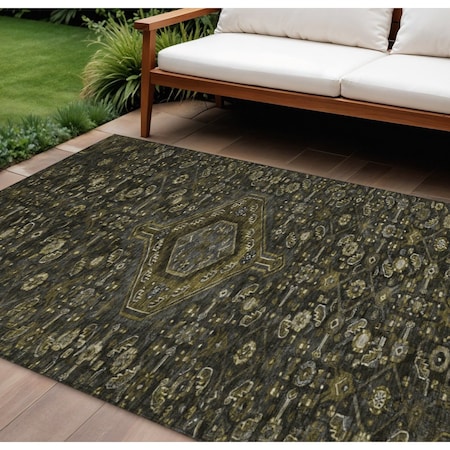 Homeroots 8' X 10' Charcoal Medallion Washable Indoor Outdoor Area Rug 607395