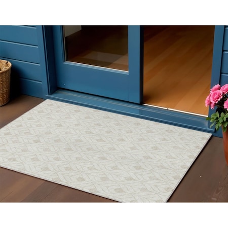 Homeroots 3' X 5' Ivory And Beige Geometric Washable Indoor Outdoor Area Rug 595745