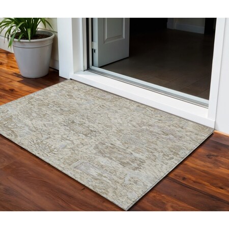 Homeroots 3' X 5' Ivory Brown And Gray Damask Washable Indoor Outdoor Area Rug 603761