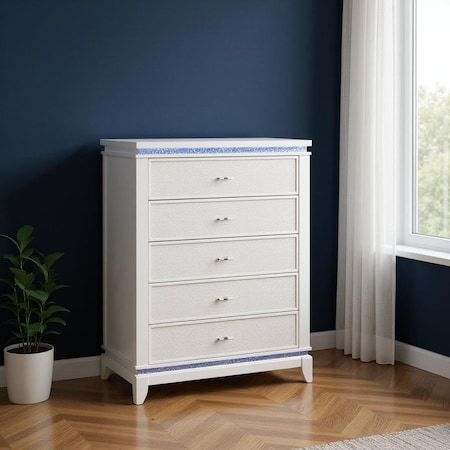 Homeroots 36" White Wood Lighted Five Drawer Dresser 633693