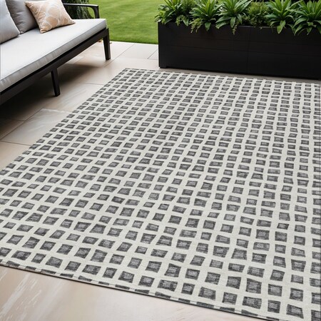 Homeroots 10' X 14' Gray Charcoal And Silver Geometric Washable Indoor Outdoor Area Rug 583299