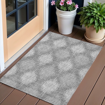 Homeroots 3' X 5' Gray Silver And Charcoal Ikat Washable Indoor Outdoor Area Rug 589152