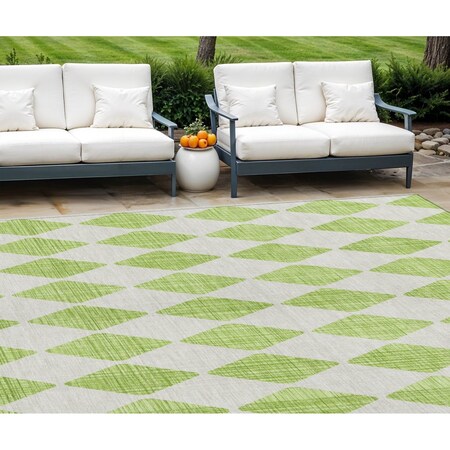 Homeroots 10' X 14' Lime Green And Ivory Geometric Washable Indoor Outdoor Area Rug 577066