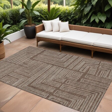 Homeroots 10' X 14' Brown And Ivory Geometric Washable Indoor Outdoor Area Rug 600809