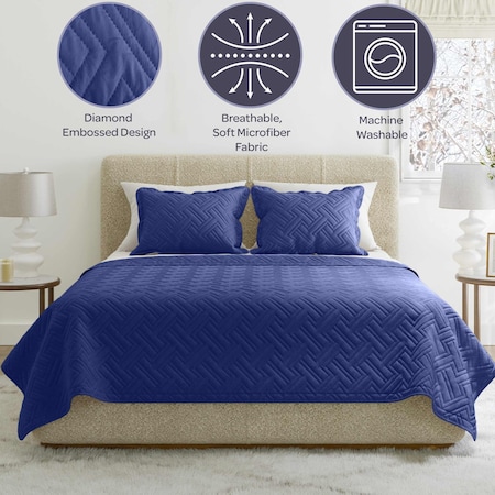 Lavish Home 3-Piece Queen Quilt Set Bedspread & 2 Pillow Shams with Embossed Diamond Pattern Lightweight Set 66-001-QB