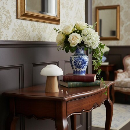 Homeroots 5" Brown And White Wood Hand Painted Tabletop Sculpture 635375