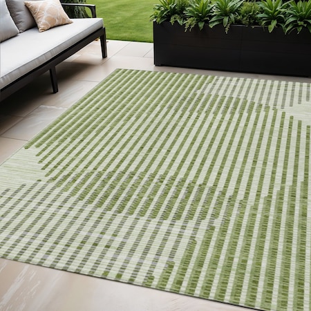 Homeroots 5' X 8' Green And Ivory Geometric Washable Indoor Outdoor Area Rug 597626