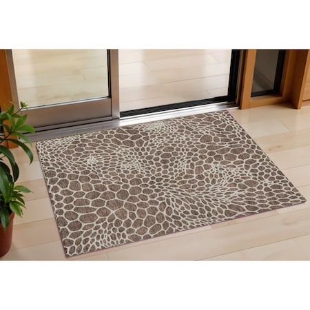 Homeroots 3' X 5' Brown And Beige Geometric Washable Indoor Outdoor Area Rug 595061