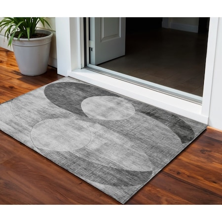 Homeroots 3' X 5' Gray And Charcoal Geometric Washable Indoor Outdoor Area Rug 604911