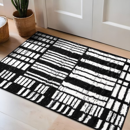 World Rug Gallery Geometric Blocks Area Rug 2 ft x 3 ft Black WR140BLACK2X3