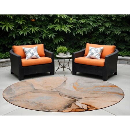 Homeroots 8' Round Orange Round Abstract Washable Non Skid Indoor Outdoor Area Rug 559699