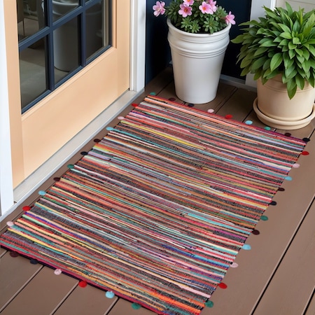 Homeroots 3' X 5' Red and Black Striped Hand Woven Area Rug With Fringe 557074